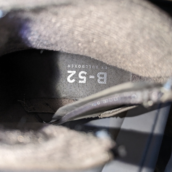 Like New Women's Boots - Picture 3 of 3